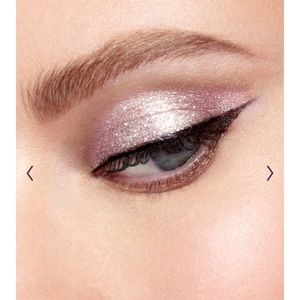 Stila Glitter & Glow Eyeshadow in Ballet Baby